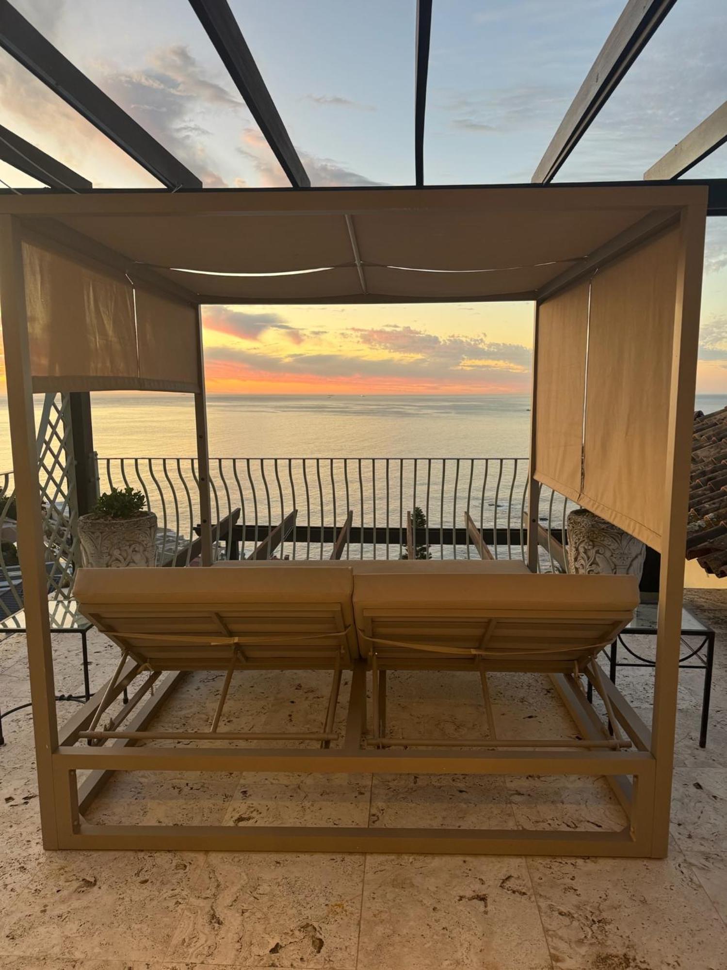Villa Del Mar - "Luxurious En-Suite Bedroom With Lounge And Stunning Sea View Balcony In Bantry Bay" Kapstaden Exteriör bild