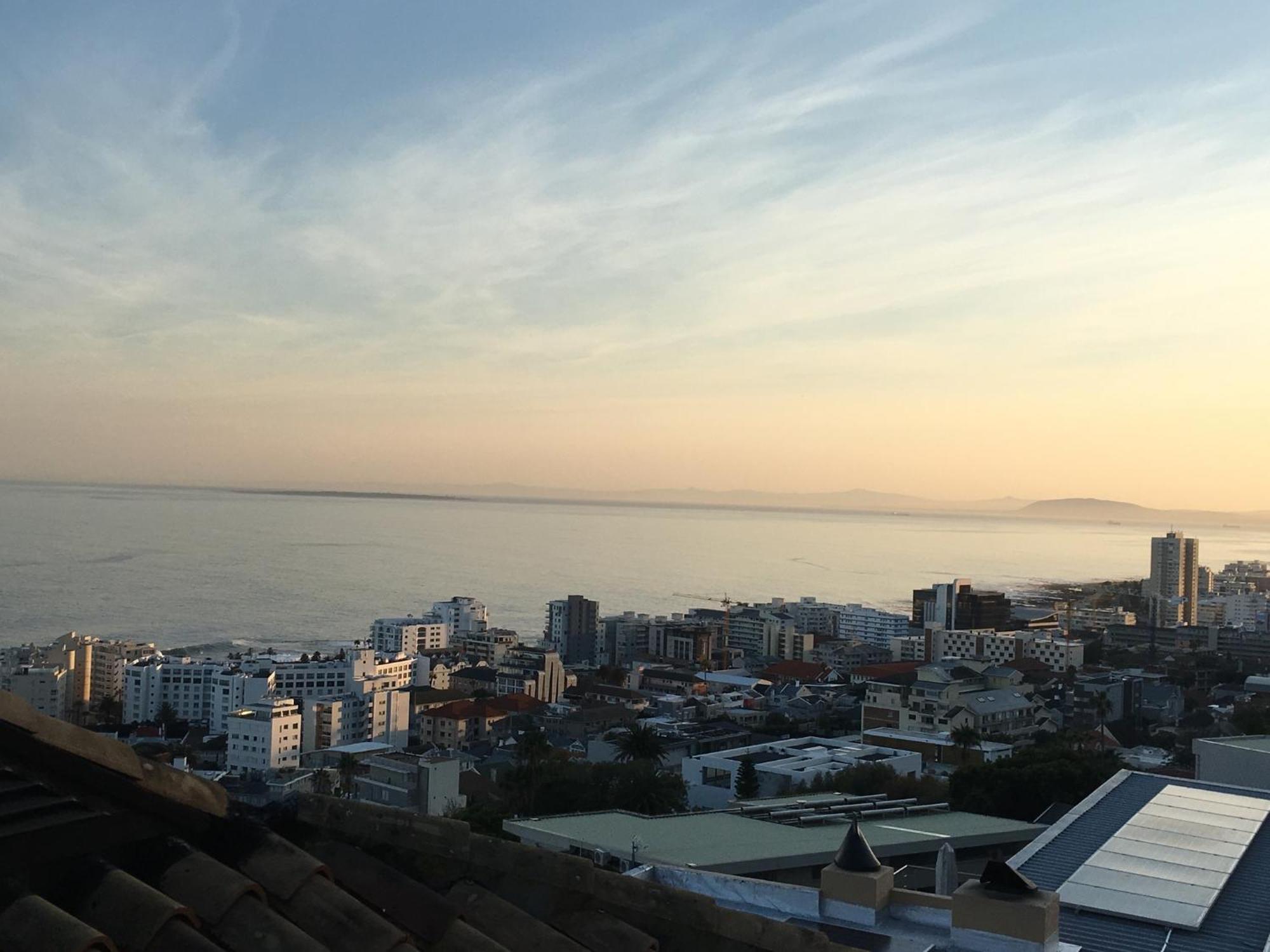 Villa Del Mar - "Luxurious En-Suite Bedroom With Lounge And Stunning Sea View Balcony In Bantry Bay" Kapstaden Exteriör bild